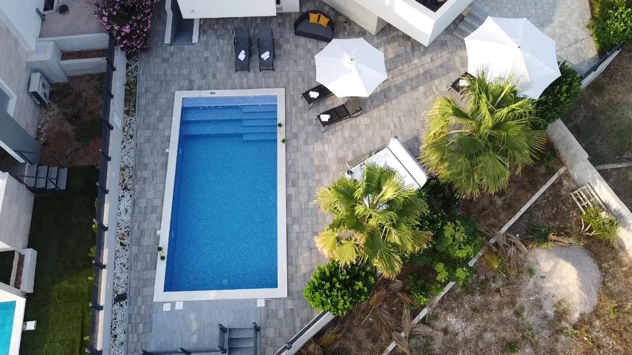 Apartments Pool Villa Aldura Новалья Экстерьер фото