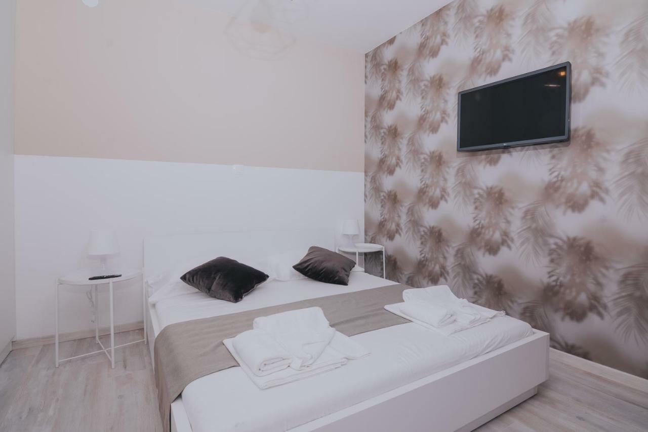 Apartments Pool Villa Aldura Новалья Номер фото
