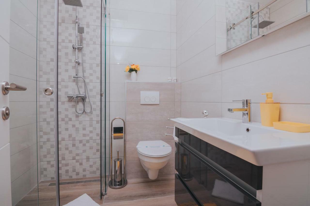 Apartments Pool Villa Aldura Новалья Номер фото